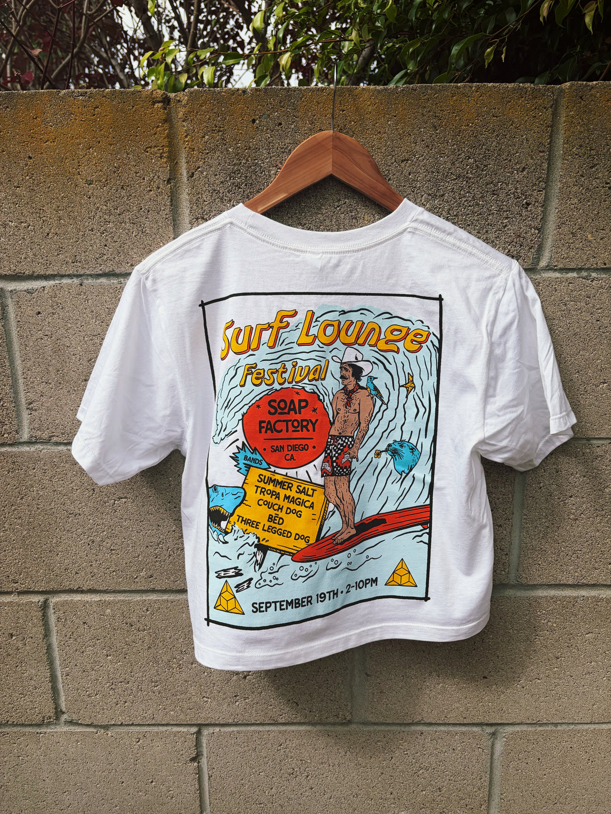 Crop Top T-Shirt Surf Lounge Fest